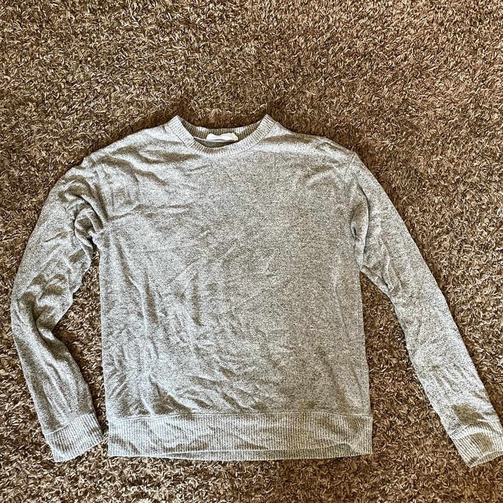 Double zero grey sweater size small